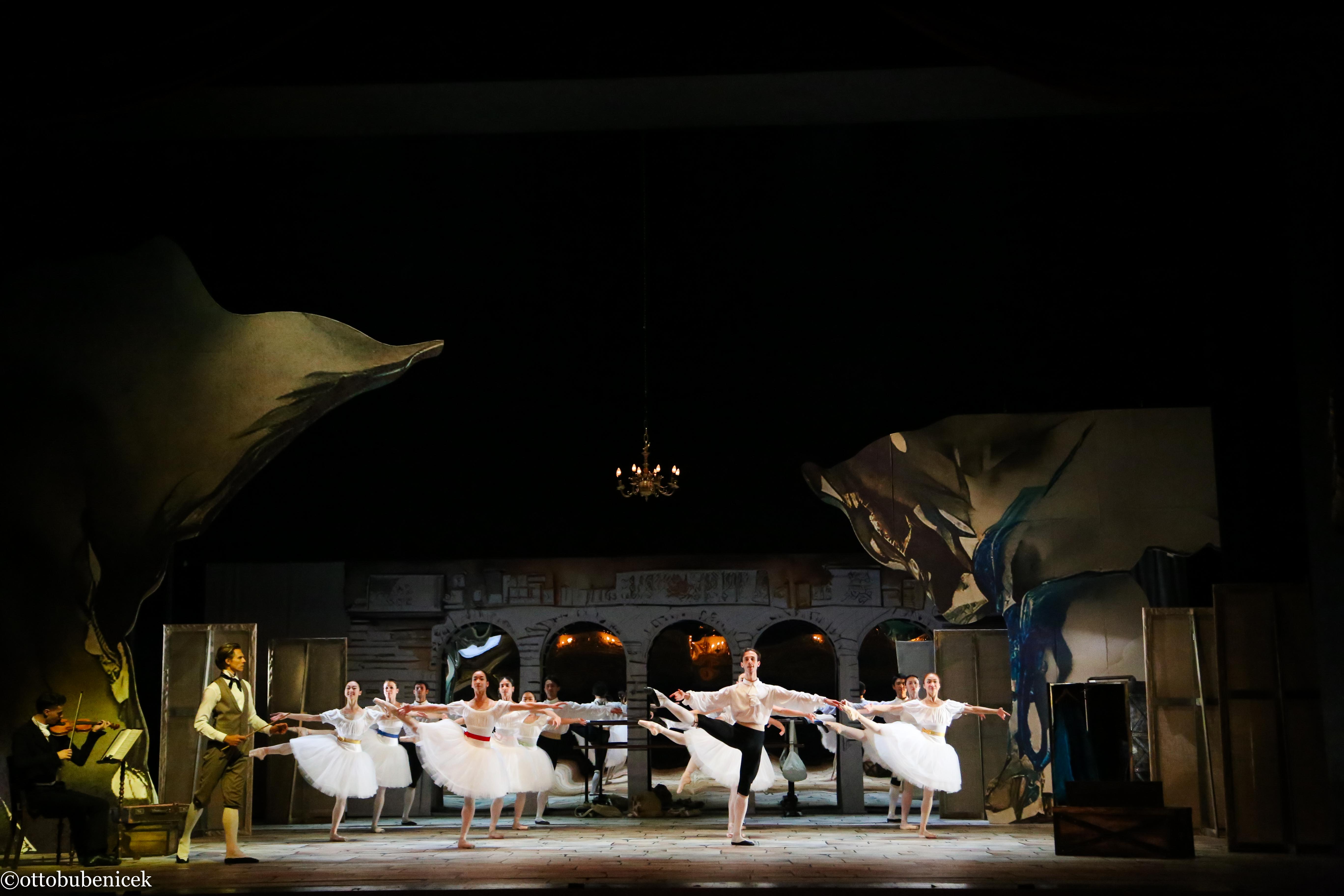 Napoli production photos 21